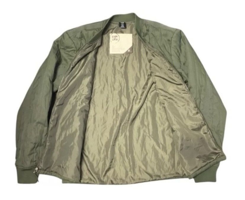 DC DC Quilted Bomber Jacket Men’s Medium Olive Green Light Size US M / EU 48-50 / 2 - 3 Thumbnail