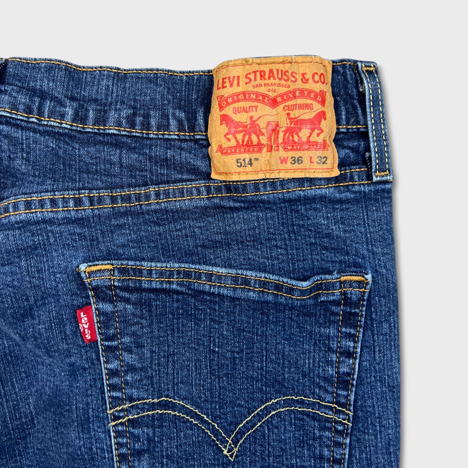 Levi's × Vintage Levi's 514 Jeans 32x30 Blue Slim Straight Fit Mid Rise Denim Size US 36 / EU 52 - 7 Thumbnail