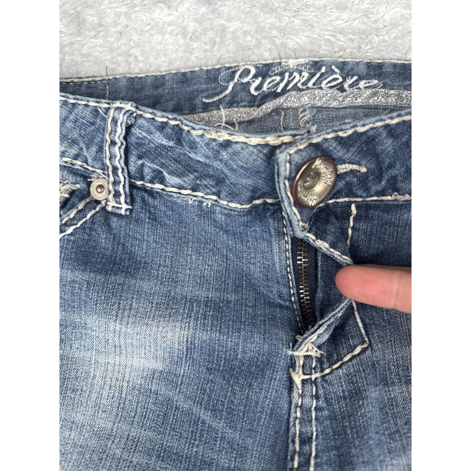 Denime Premiere Denim Jeans Womens 7/8 Bootcut Distressed Pockets Embroidered Back Flap Pocket 5-Pocket Denim Size 28" / US 6 / IT 42 - 5 Thumbnail