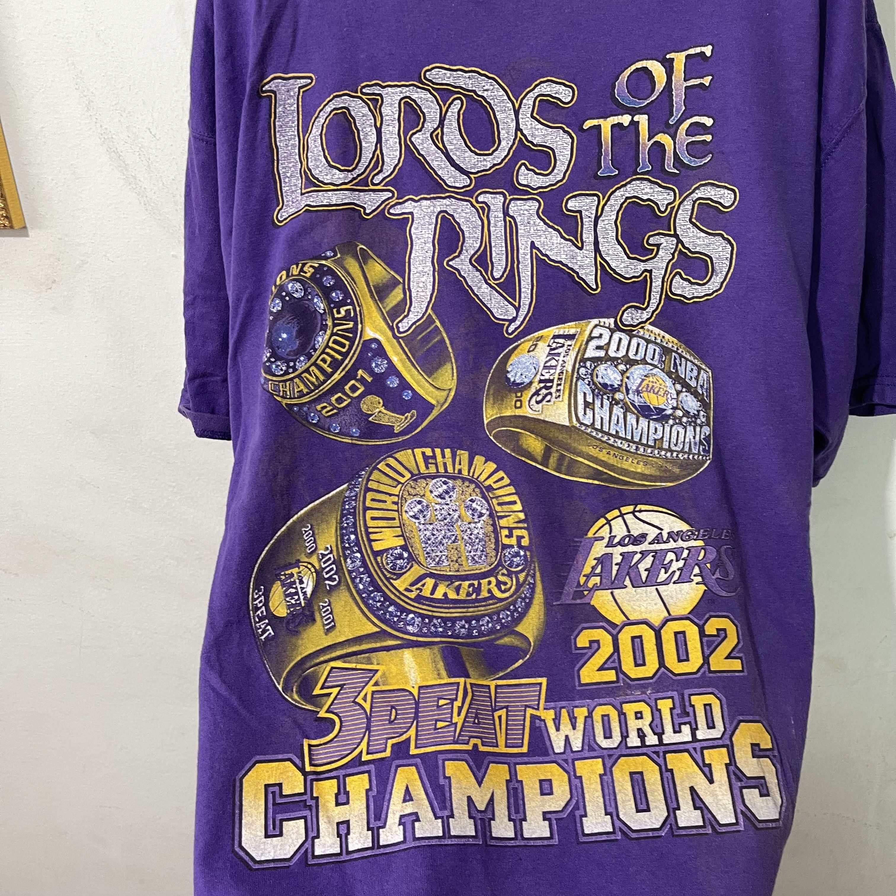 NBA Vintage 2002 Los Angeles Lakers NBA Champions Ring T-Shirt Size US XL / EU 56 / 4 - 2 Thumbnail