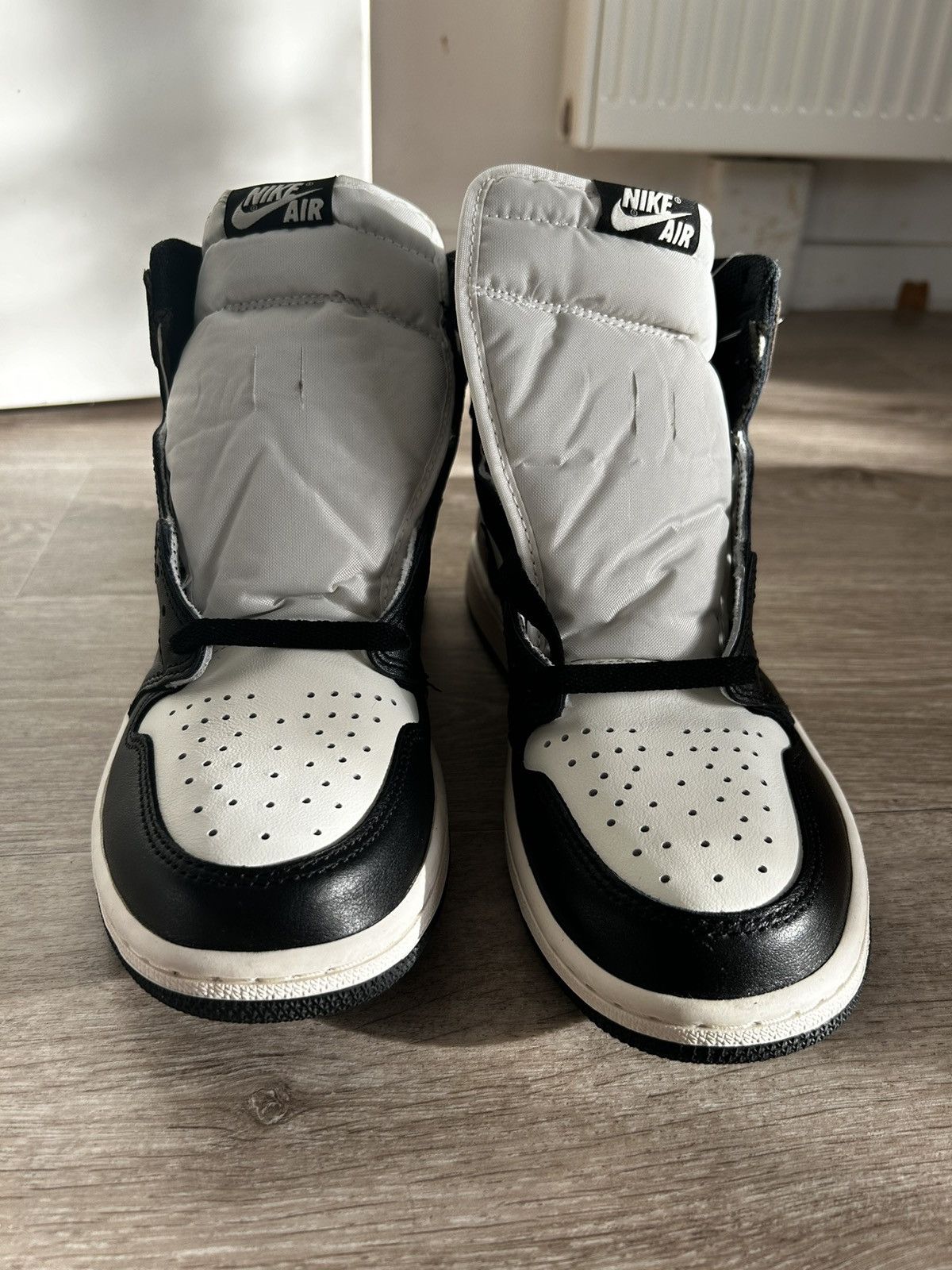 Jordan Brand × Nike Air Jordan 1 Retro High OG Dark Mocha Size US 9 / EU 42 - 6 Thumbnail