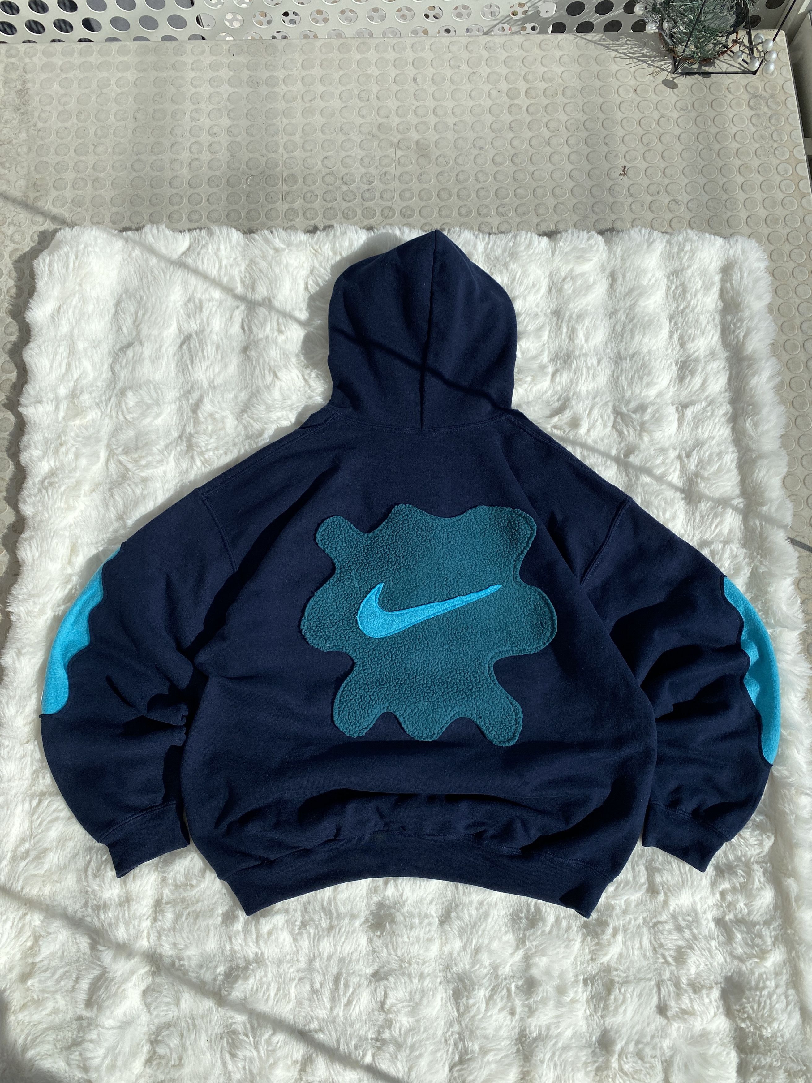 Nike Nike custom hoodie Ribs Skeleton Rare Meisterpiece Vintage Size US L / EU 52-54 / 3 - 2 Thumbnail
