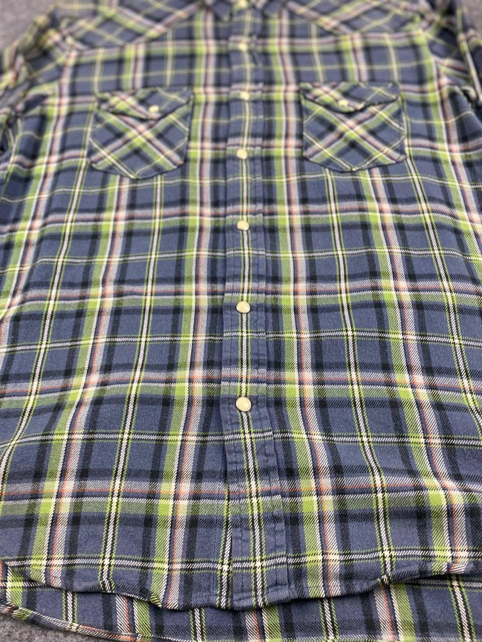Japanese Brand vintage uniqlo shadow plaid western flannel shirt Size US M / EU 48-50 / 2 - 4 Thumbnail