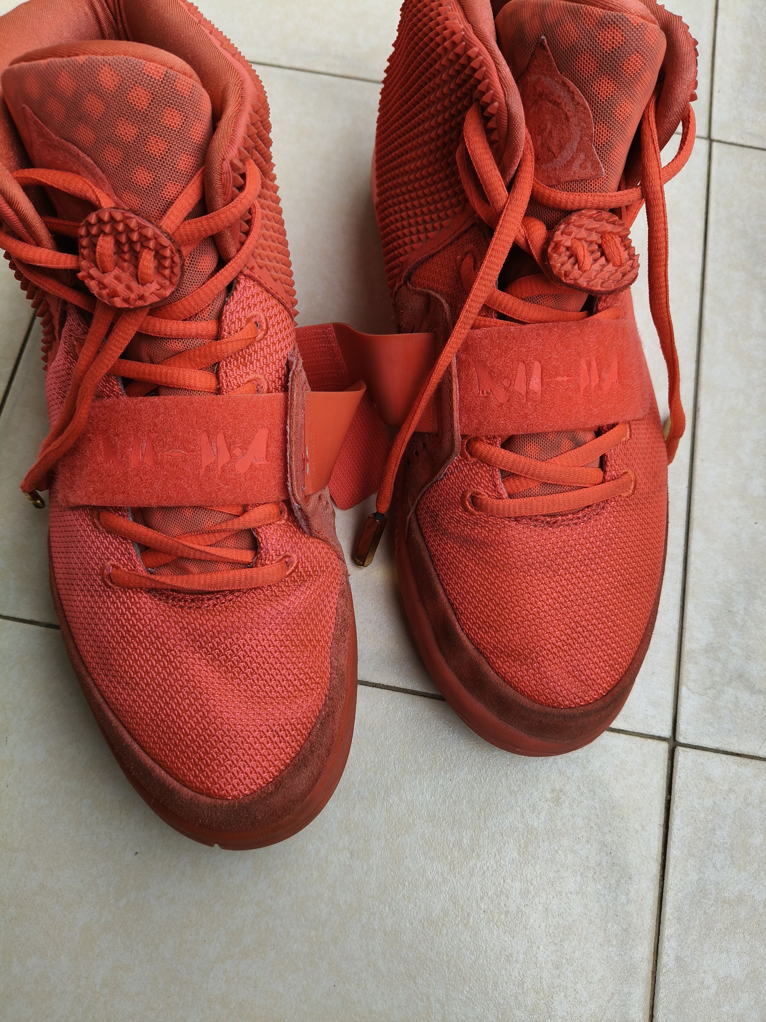Kanye West × Nike Nike air yeezy 2 RED OCTOBERS Size US 10 / EU 43 - 6 Thumbnail
