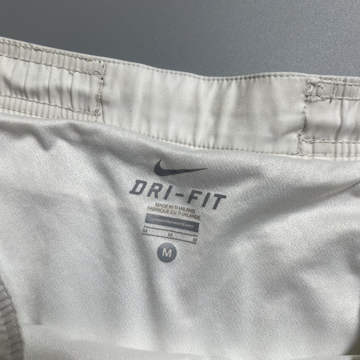 Nike × Vintage ARSENAL NIKE 2011/2012 FOOTBALL HOME SHORTS #10 VAN PERSIE Size US 34 / EU 50 - 5 Thumbnail