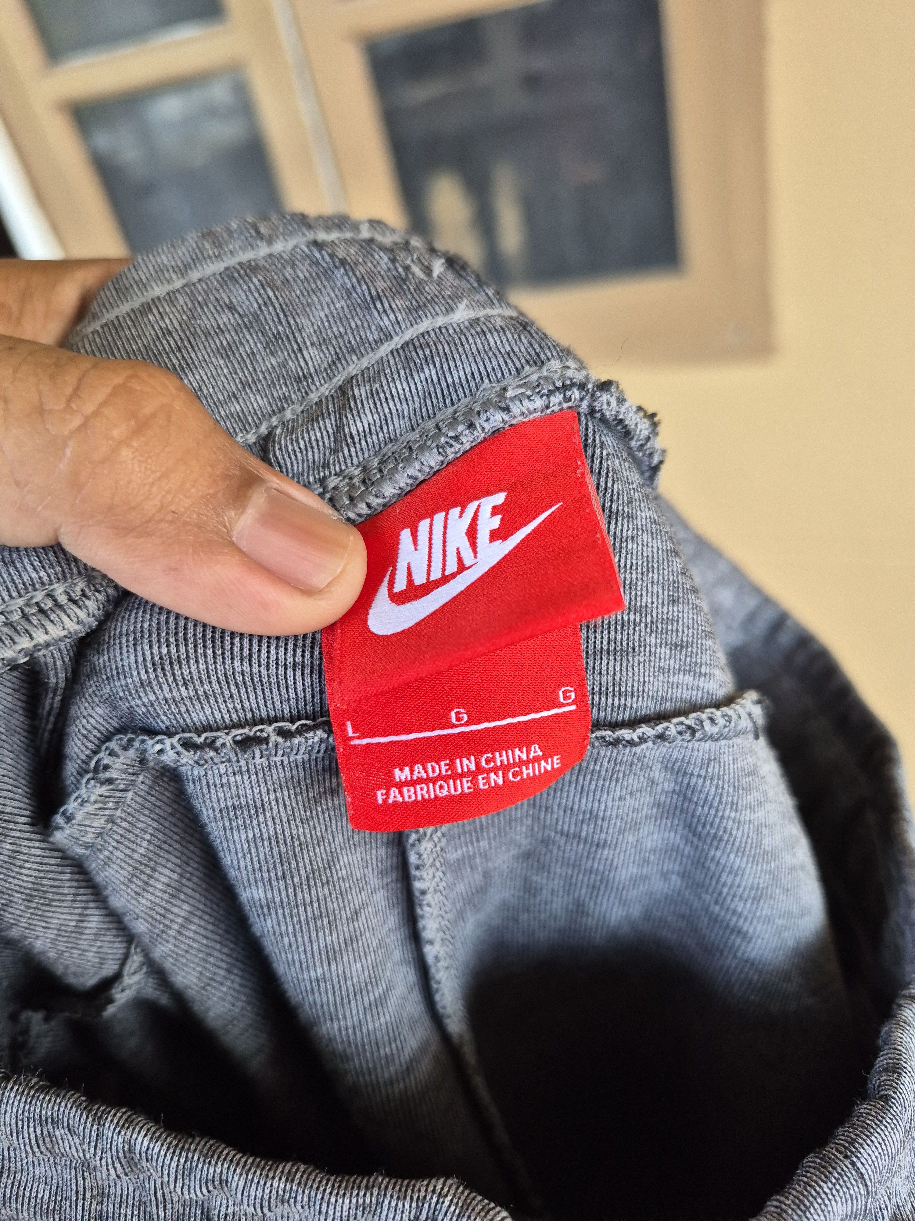 Nike 🔥 Nike Track Pants Youth Size Size US 26 / EU 42 - 6 Thumbnail