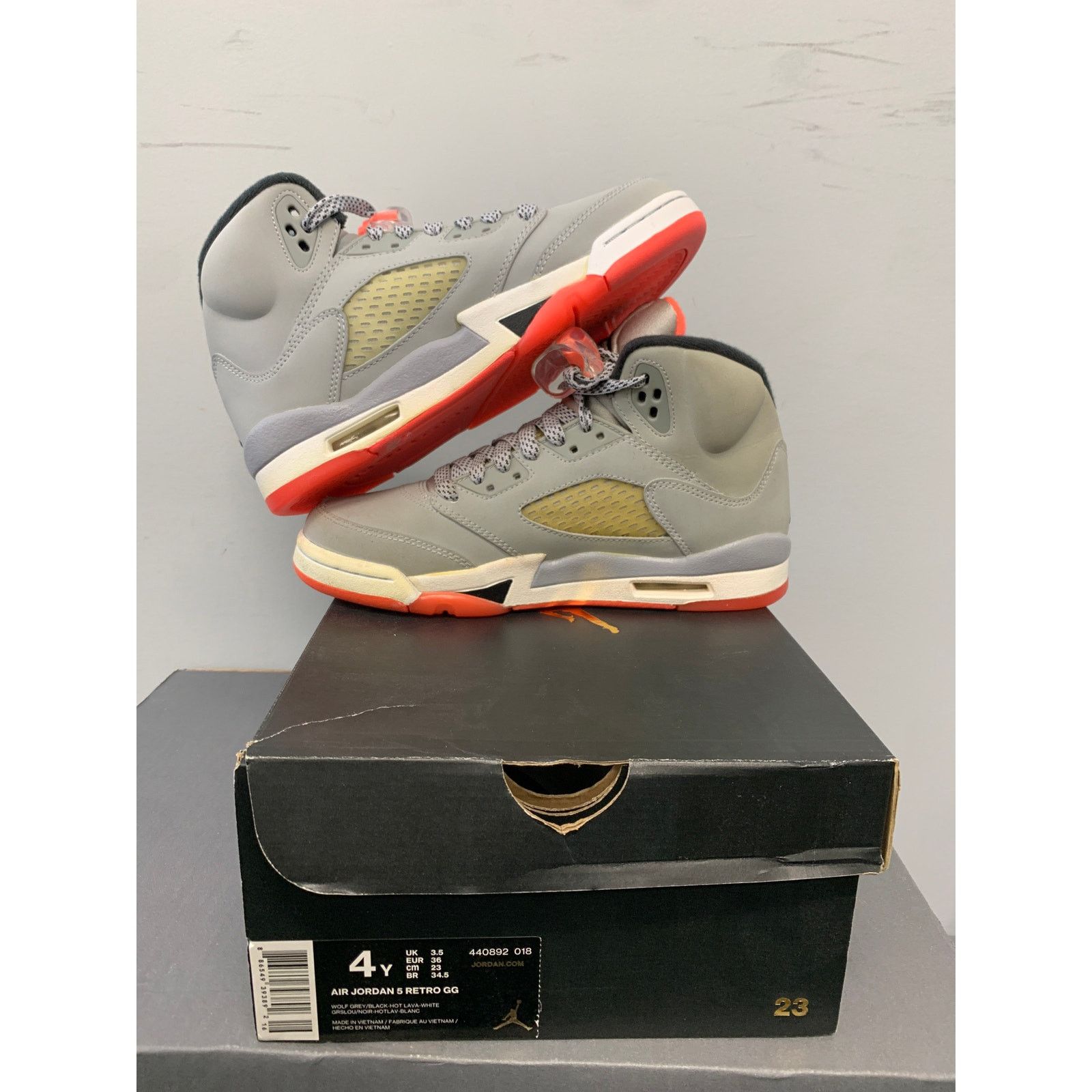 Nike Nike Air Jordan 5 Retro Hot Lava GS Size 4Y SHIPS NOW Size US 5 / EU 37 - 5 Thumbnail