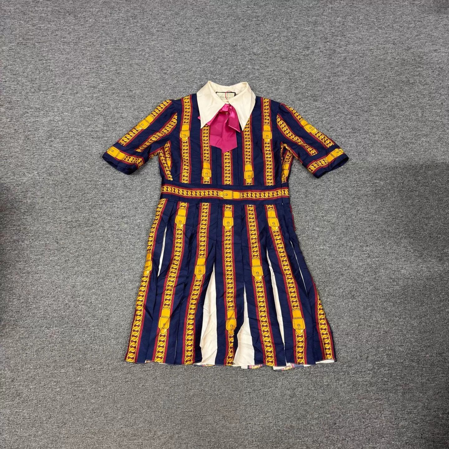 Gucci Gucci Navy Gold Stripe Hot Pink Bow Collar Dress 42 99New Size M / US 6-8 / IT 42-44 - 1 Thumbnail