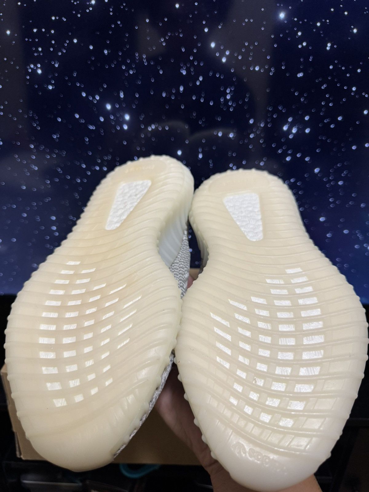 Yeezy Yeezy Boost 350 v2 static (non reflective) Size US 6.5 / EU 39-40 - 4 Thumbnail