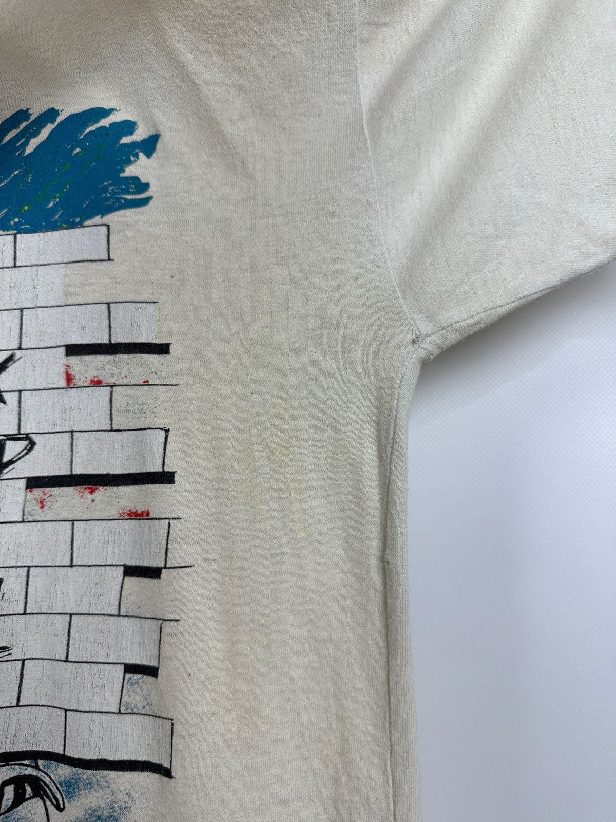 Band Tees Vintage Pink Floyd Division Bell Distressed The Wall T-Shirt Size US XL / EU 56 / 4 - 23 Thumbnail