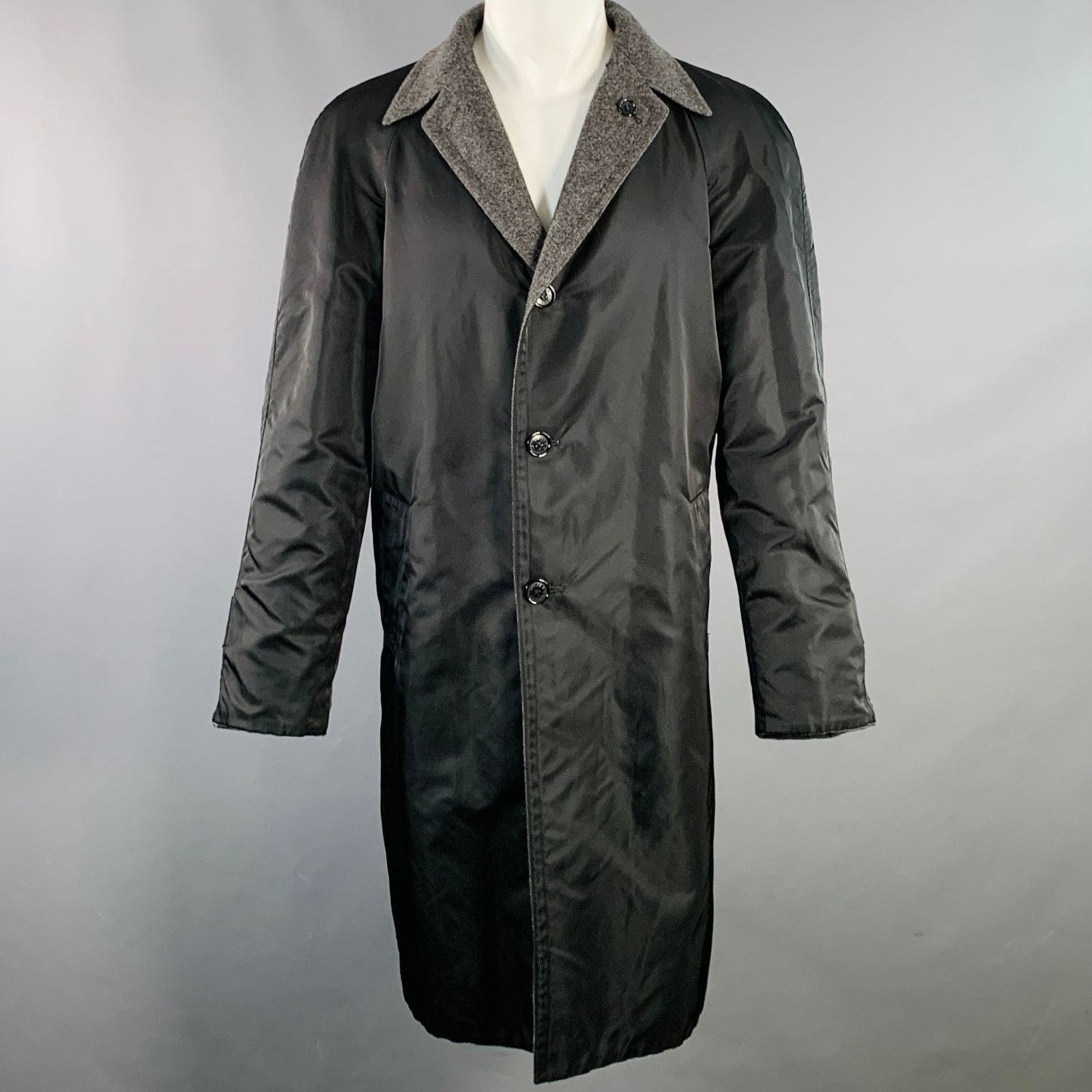 Dolce & Gabbana DOLCE & GABBANA Size 38 Grey Black Reversible Buttoned Coat Size US M / EU 48-50 / 2 - 2 Thumbnail