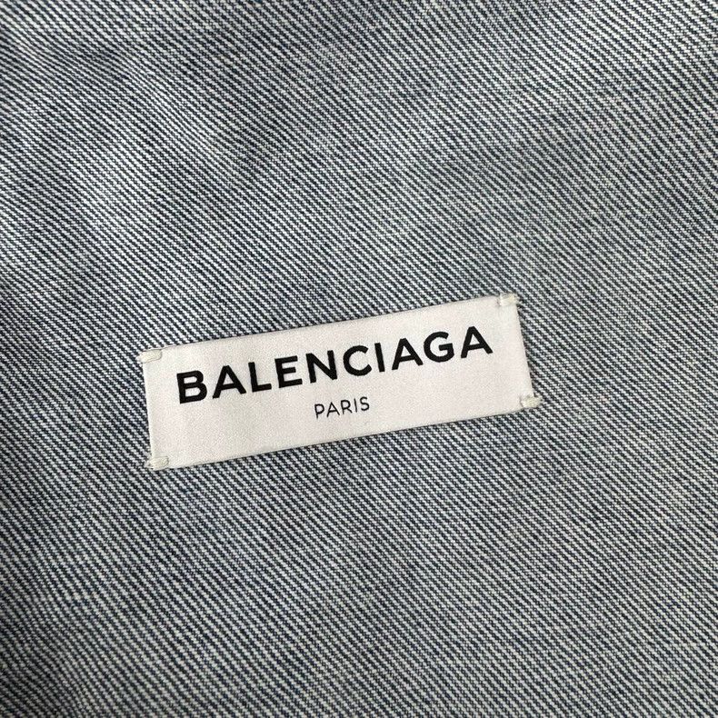 Balenciaga Balenciaga size 38 Washed denim jacket with large Logo on t Size US M / EU 48-50 / 2 - 4 Thumbnail