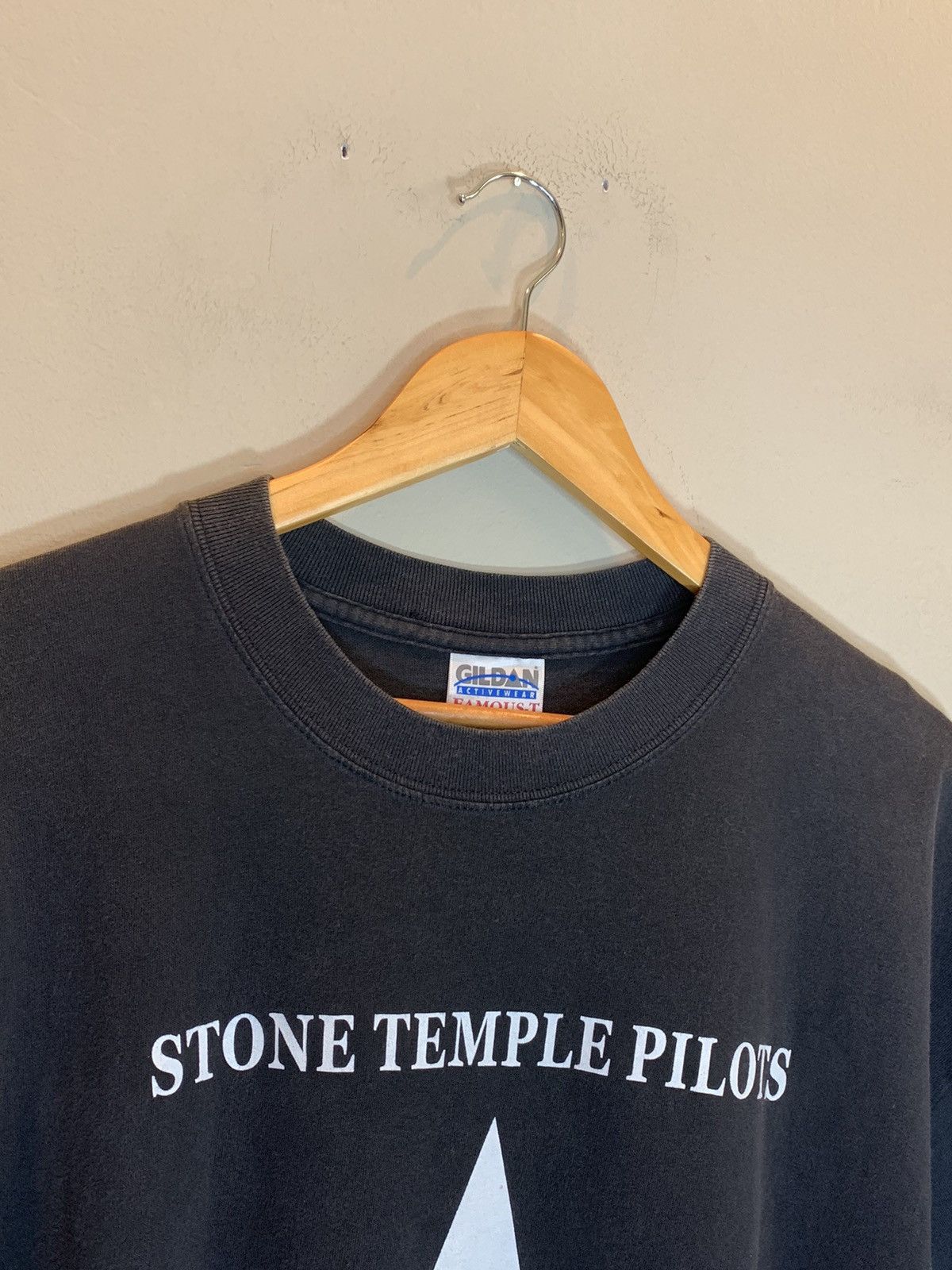 Band Tees *RARE* Vintage Stone Temple Pilots North American Tour Shirt Size US XL / EU 56 / 4 - 5 Thumbnail