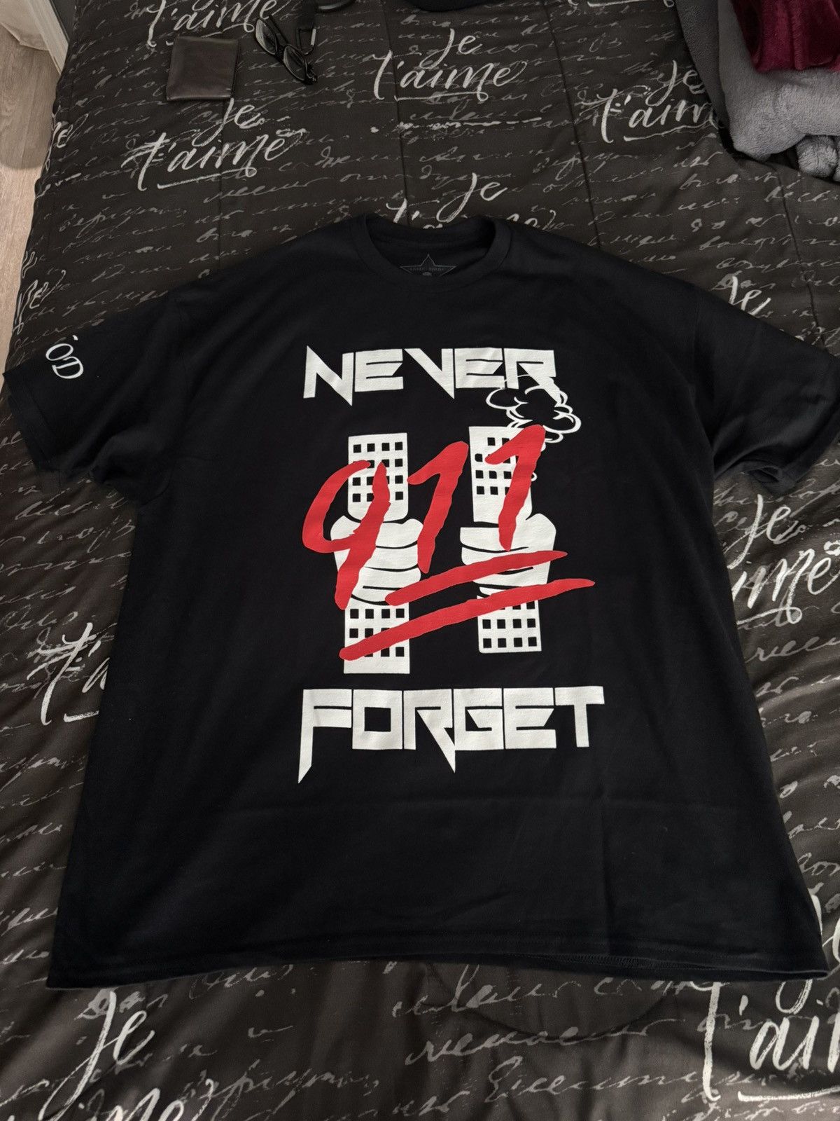 Rap Tees Laker Brady “Never Forget” shirt Size US XXL / EU 58 / 5 - 1 Thumbnail