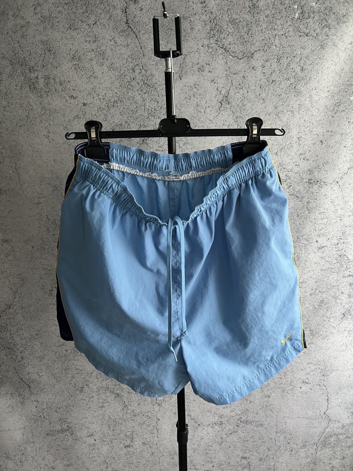 Nike Vintage Nike Nylon Shorts 2000s Mini Swoosh Blue Sportswear Size US 34 / EU 50 - 11 Thumbnail