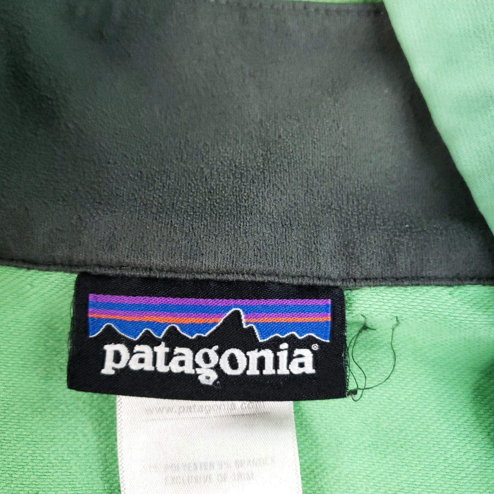 Patagonia Patagonia Jacket Womens Small Green Hooded Softshell Full Zip Outdoors Hiking Size S / US 4 / IT 40 - 5 Thumbnail