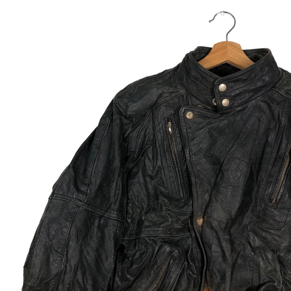 Japanese Brand Vintage Bomber Genuine Leather Jacket Sportwear IsseyMiyake Size US M / EU 48-50 / 2 - 7 Thumbnail