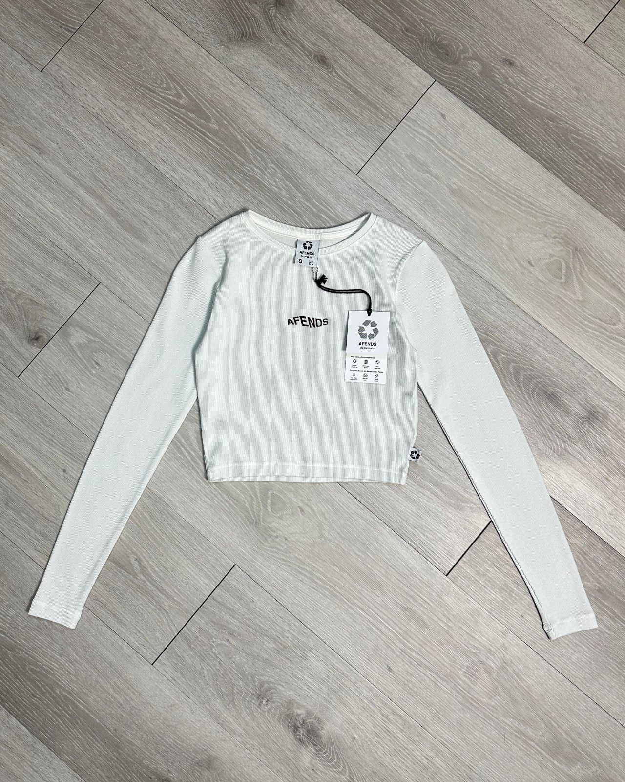 Afends NWT Afends - Harlow Recycled Cropped Ribbed Long Sleeve - S Size S / US 4 / IT 40 - 1 Thumbnail