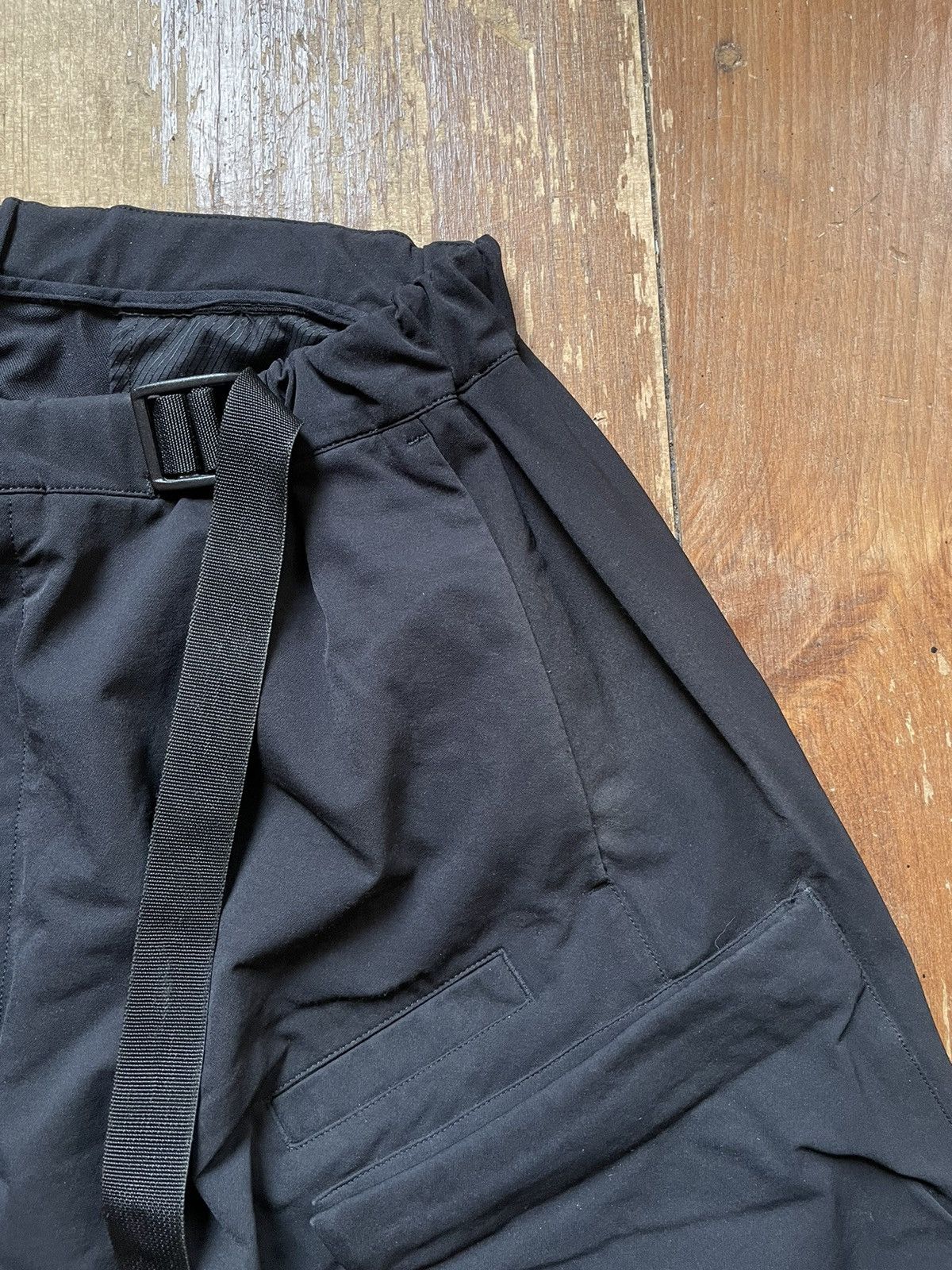 Acronym Acronym P30A-DS Size US 32 / EU 48 - 4 Thumbnail
