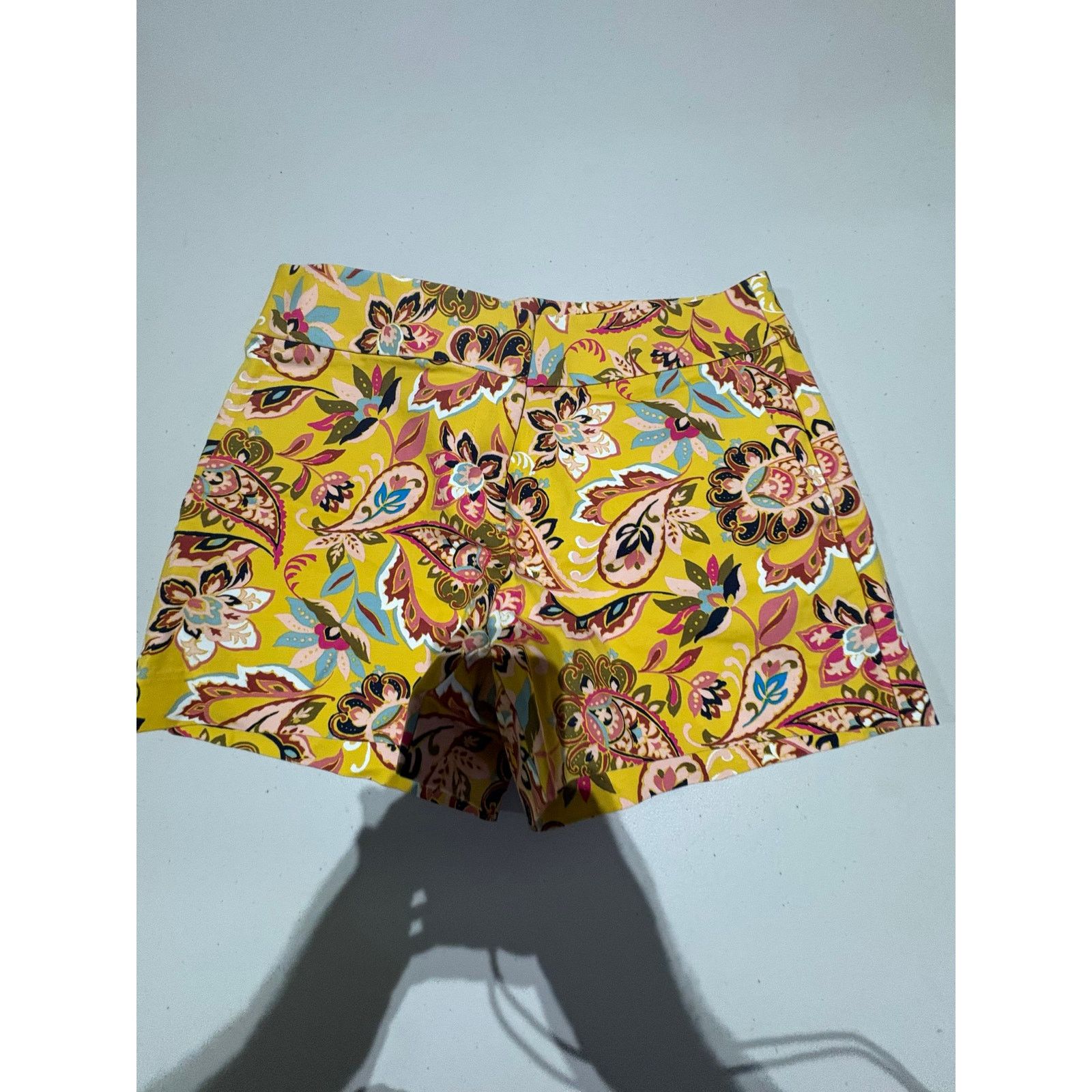 Loft LOFT Riviera Shorts Womens Size 4 Yellow Dress Shorts Size 27" / US 4 / IT 40 - 2 Thumbnail