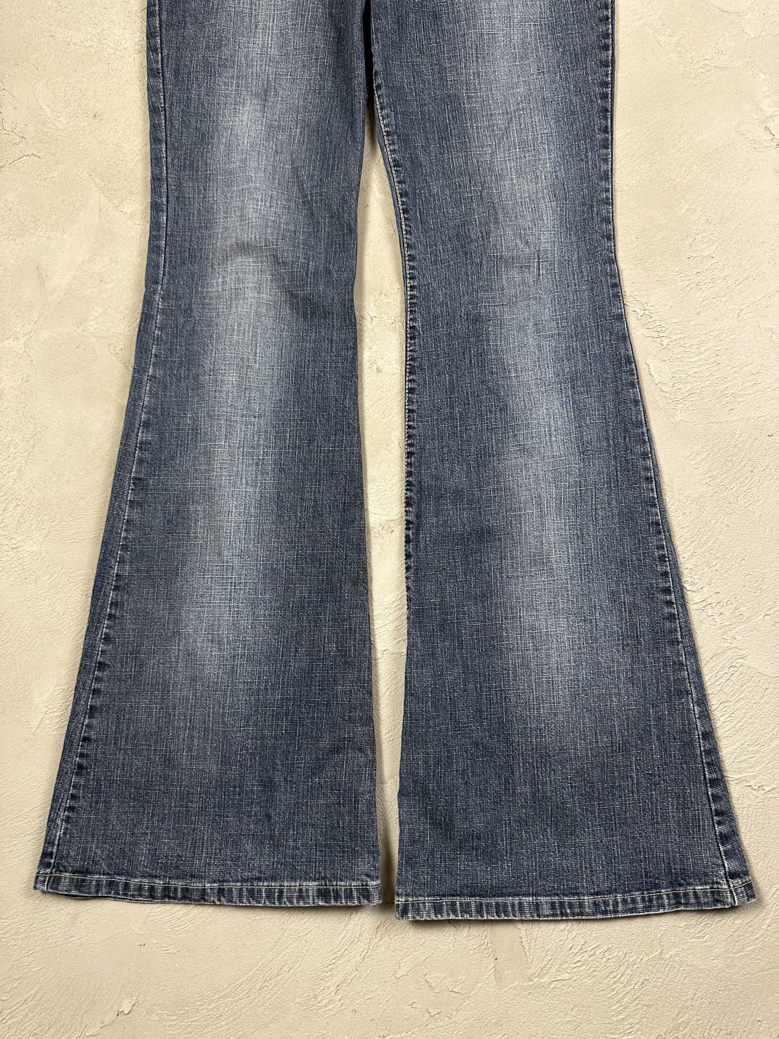 Japanese Brand Vintage Y2k Flaired Japanese Oversized Denim Pants Size US 32 / EU 48 - 2 Thumbnail