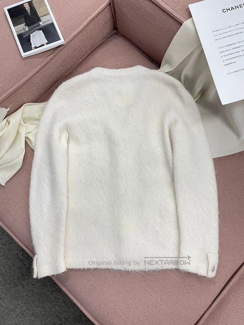 Chanel Chanel 19B Snowflake Button Cardigan Coat. Size US S / EU 44-46 / 1 - 4 Thumbnail