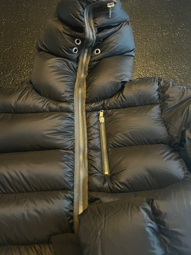 Rick Owens Rick Owens Shark mask full zipper hooded short down jacket- Size US M / EU 48-50 / 2 - 2 Thumbnail