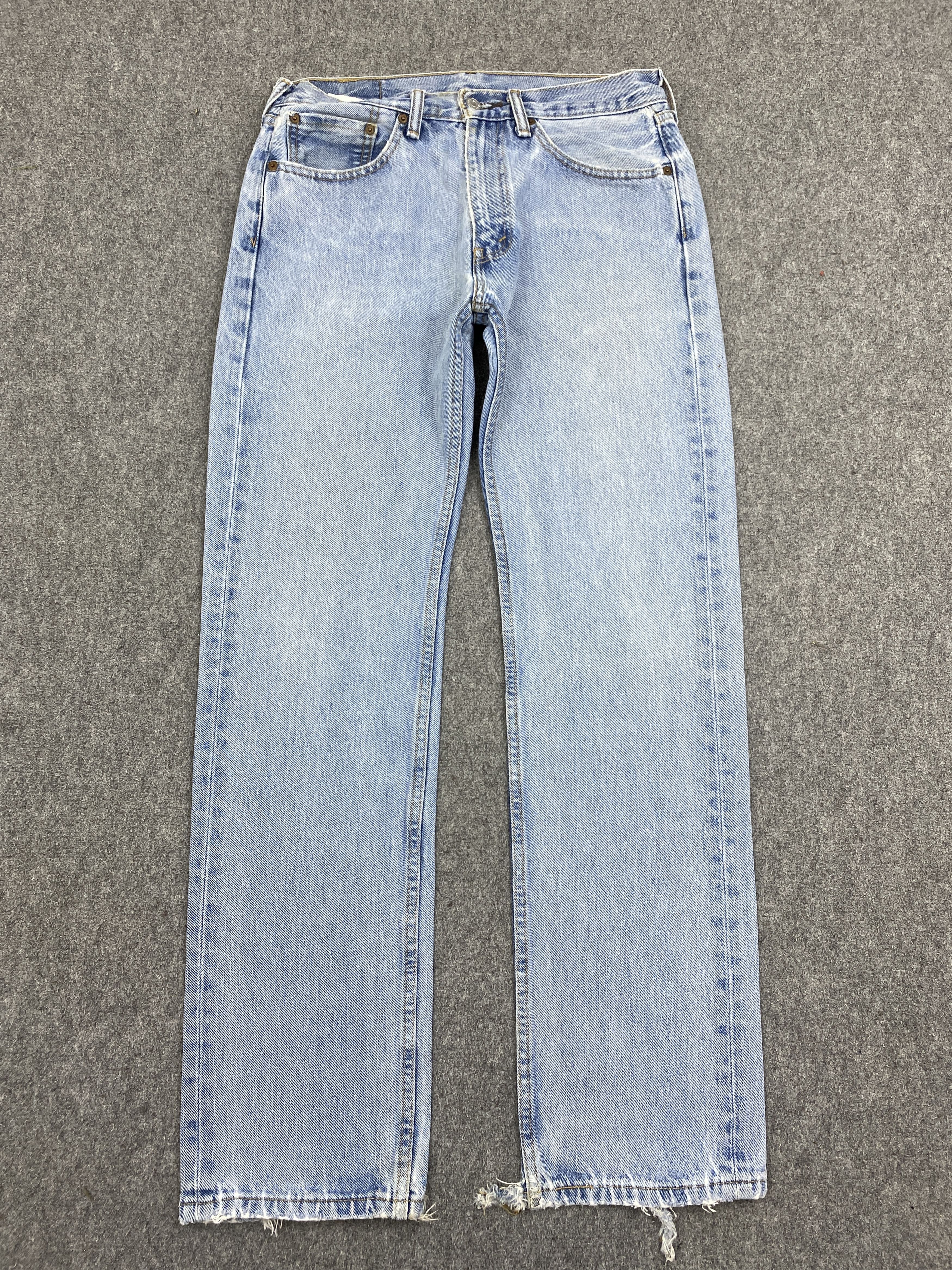 Levi's Vintage Levi's 501 Light Blue Jeans DP2769 Size US 32 / EU 48 - 1 Thumbnail