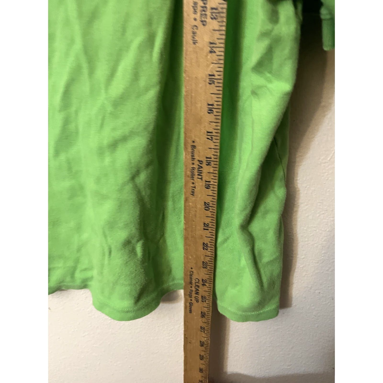 Beverly Hills Polo Club VINTAGE Beverly Hills Polo Club Polo Shirt Shirt Mens Size Large Green Striped 100% Polyester Classic Casual Size US L / EU 52-54 / 3 - 4 Thumbnail