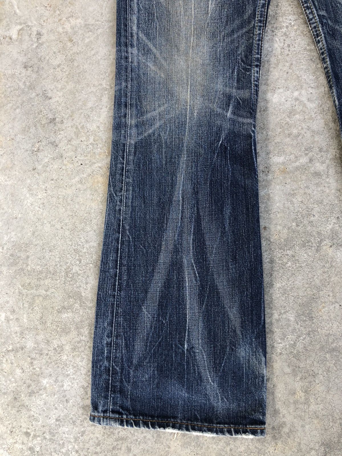 If Six Was Nine Y2k Levi’s Flared Jeans Distressed Jeans Mudwash 507 Size US 33 - 6 Thumbnail