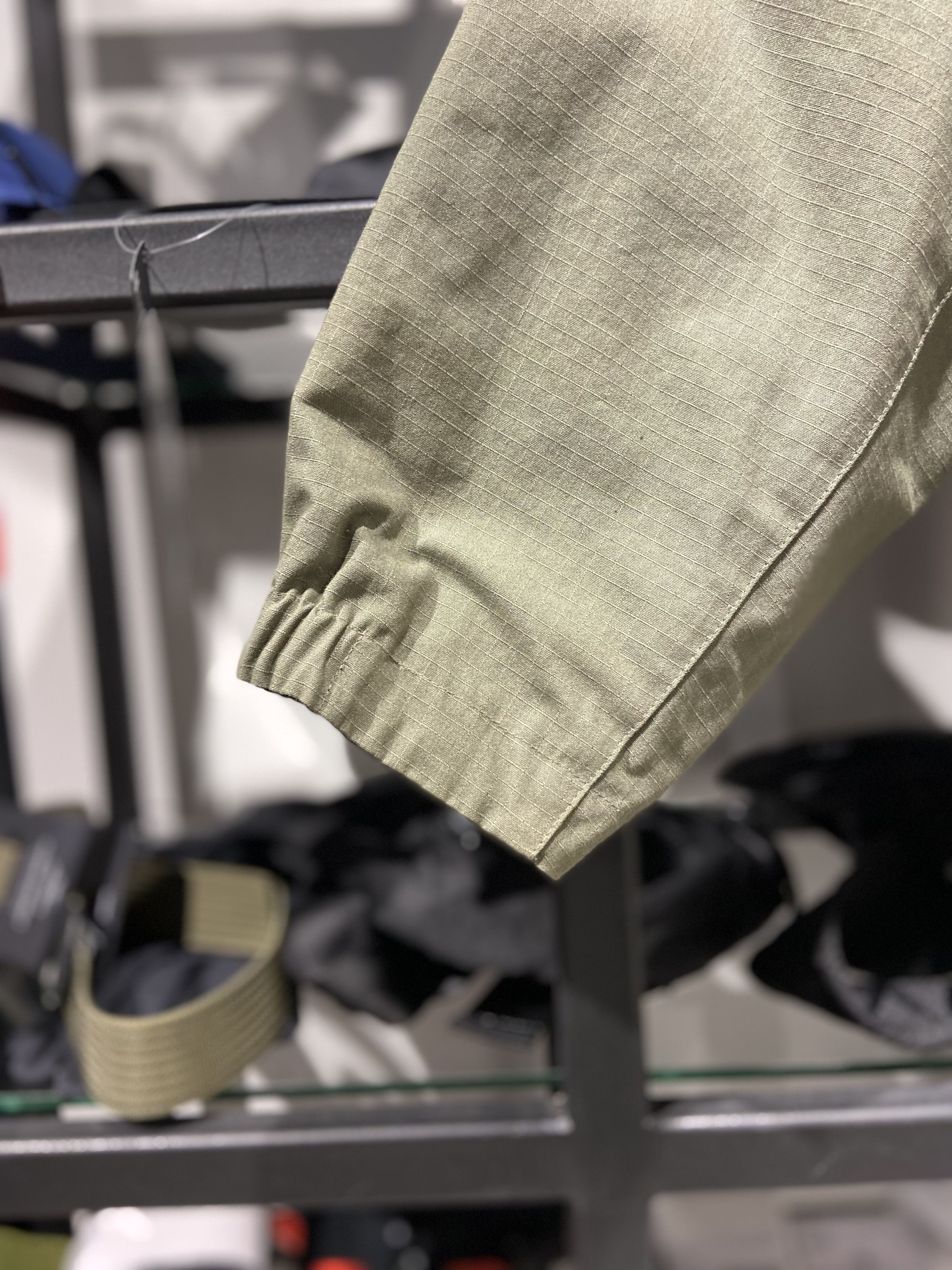 Gucci Gucci Reversible Web Stripe Hooded Jacket Olive/Black Size US M / EU 48-50 / 2 - 15 Thumbnail