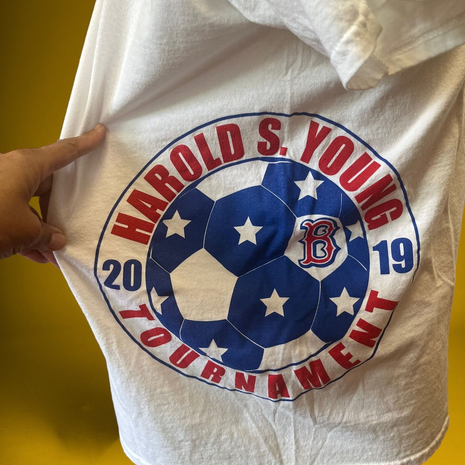 Gildan Harold S. Young Soccer Tournament Shirt Champions Gildon XL Size US XL / EU 56 / 4 - 4 Thumbnail