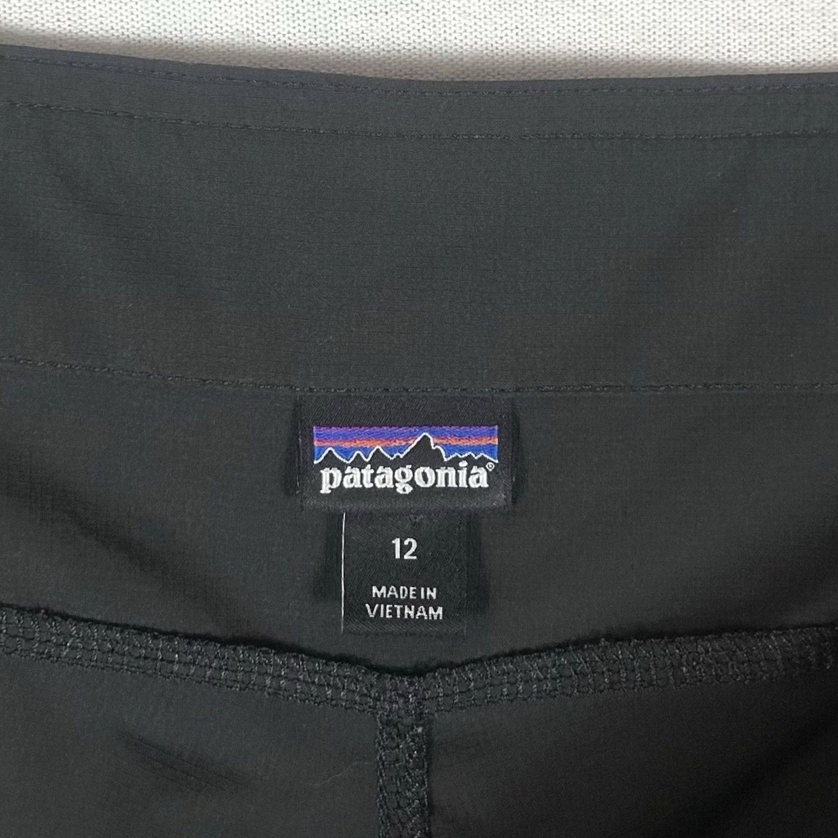 Patagonia Patagonia Drawstring Hiking Shorts Womens 12 Black Bermuda Casual Outdoor Pockets Logo Size 34" / US 12 / IT 48 - 4 Thumbnail