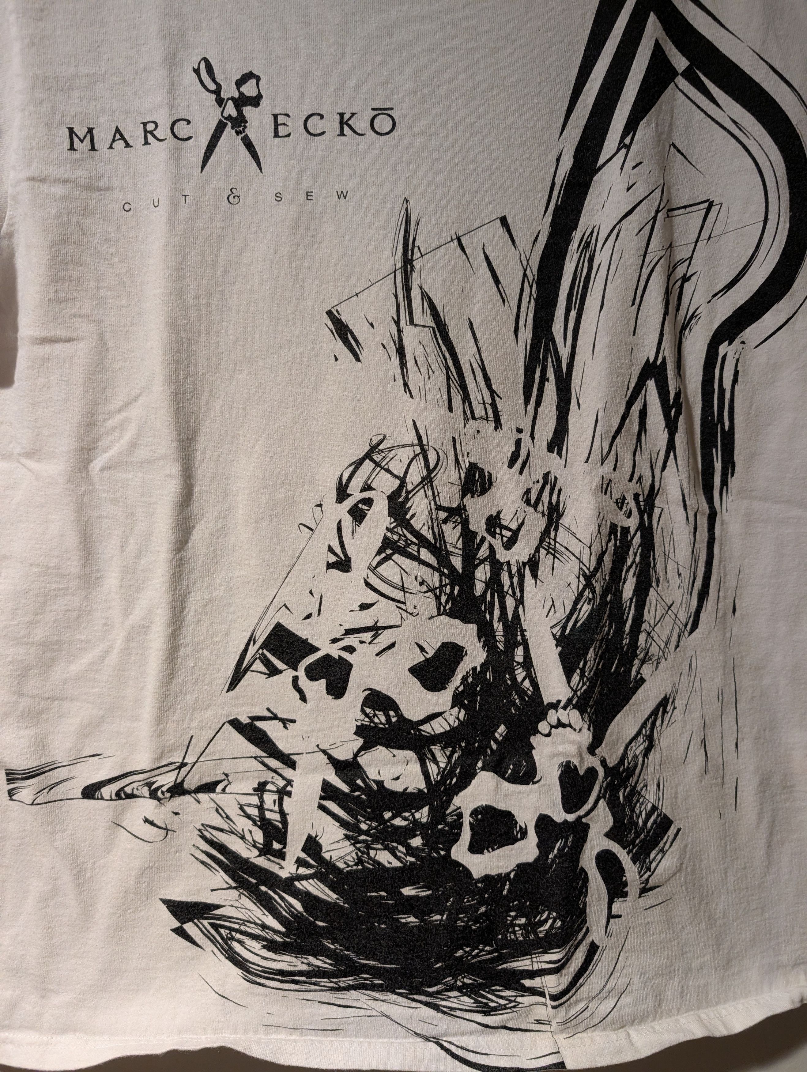 Marc Ecko Marc Ecko Cut & Sew T-Shirt Abstract Skull Scissors Graphic Size L / US 10 / IT 46 - 2 Thumbnail