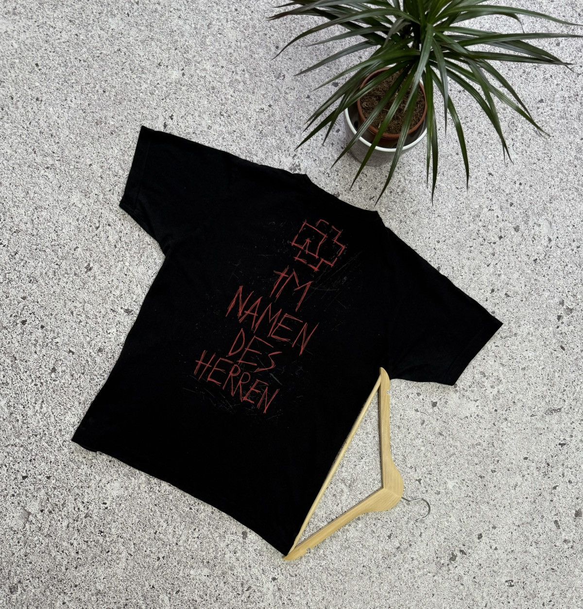 Band Tees × Vintage Vintage 2019 Rammstein Zeig Dich Rock Band Retro T-Shirt Size US XL / EU 56 / 4 - 2 Thumbnail