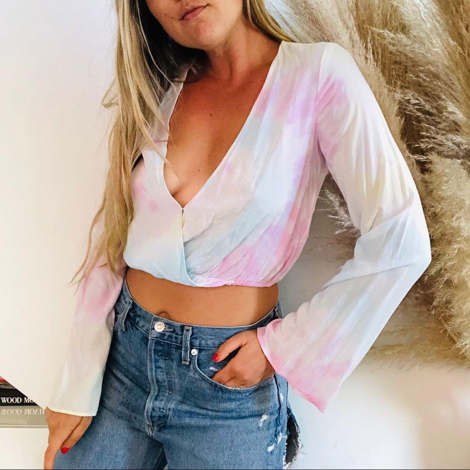 Forever 21 NEW Forever 21 White Pink Yellow Bell Sleeve Crop Top Shirt Size S / US 4 / IT 40 - 1 Thumbnail