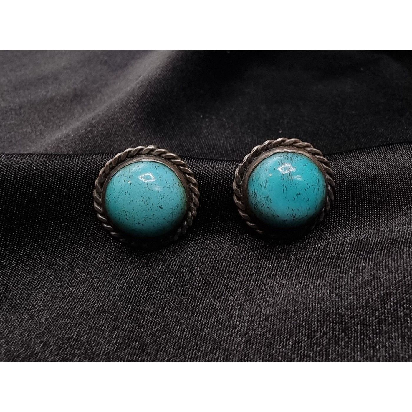 Vintage Vintage 1980S-1990S Howlite Sterling Silver 925 Screw Back E Size ONE SIZE - 1 Thumbnail