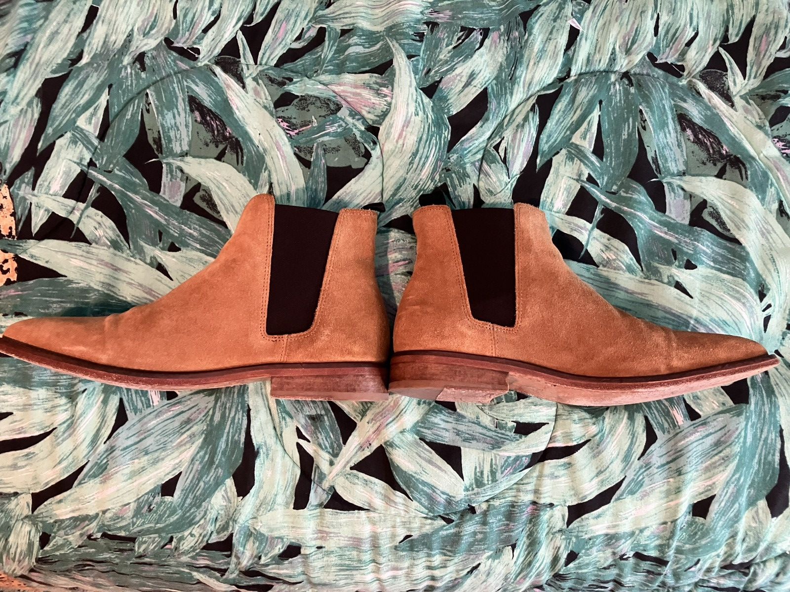 Sandro Almond Toe Suede Chelsea Boots Size US 8 / EU 41 - 8 Thumbnail