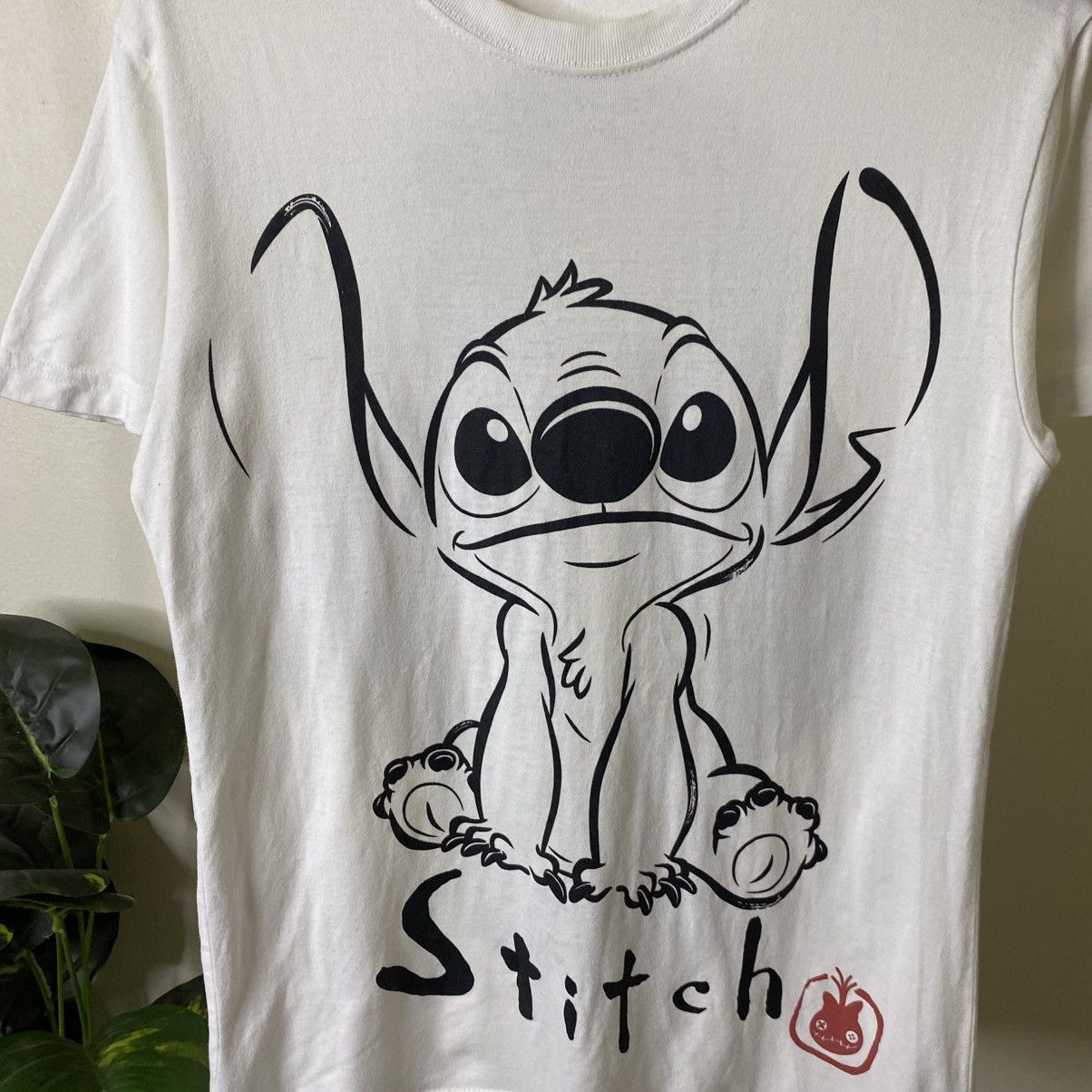 Disney Vintage 2000s Disney Lilo & Stitch T Shirt Size US M / EU 48-50 / 2 - 2 Thumbnail