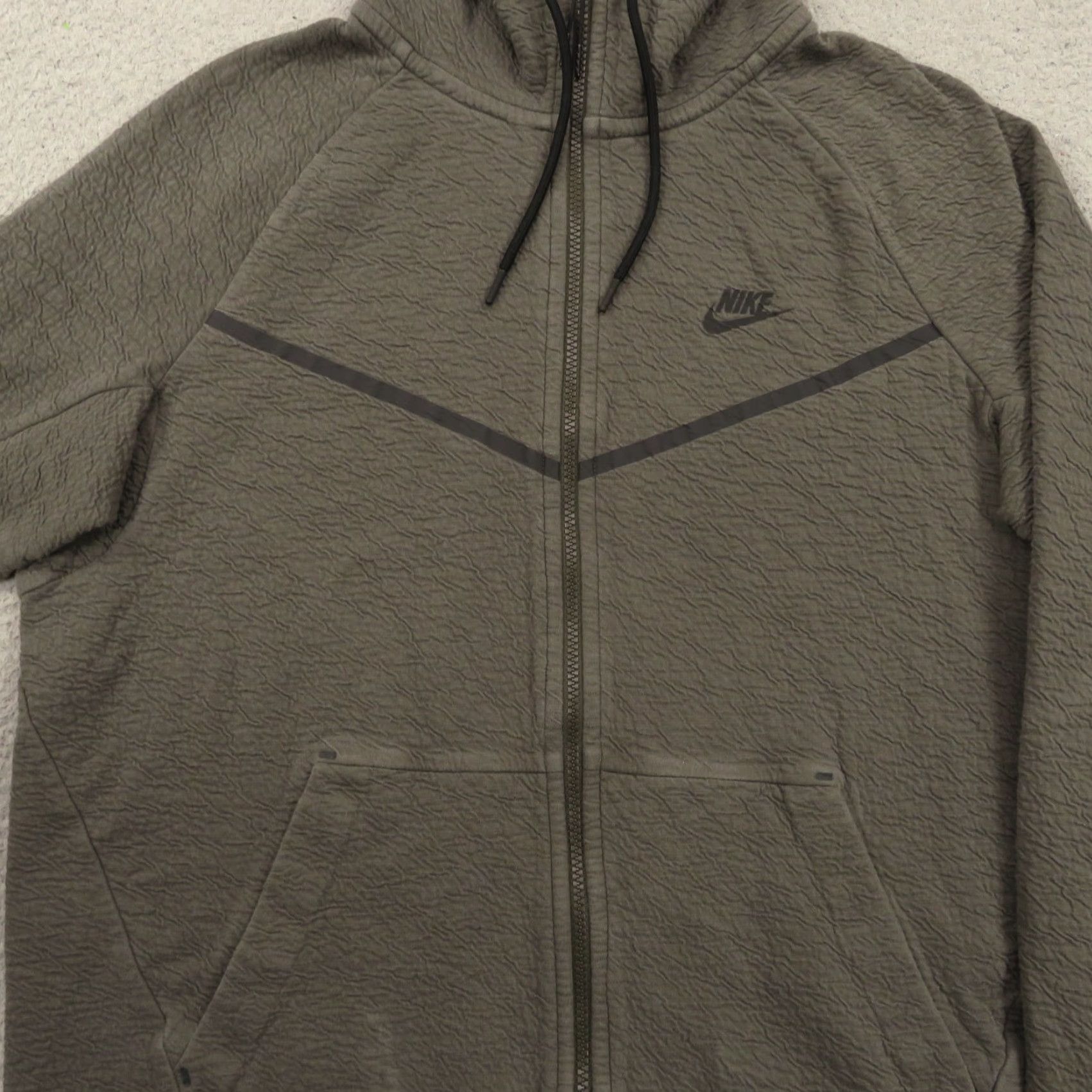 Nike Nike Jacket Men Large Tech Fleece Hoodie Full Zip Textured Windrunner Stone NSW.jpg Size US L / EU 52-54 / 3 - 2 Thumbnail