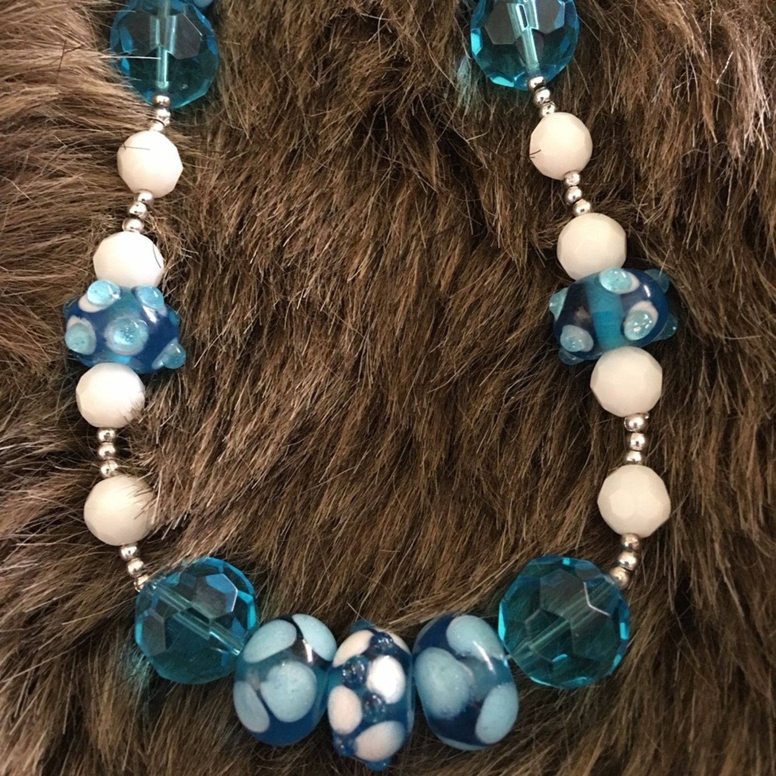 Handmade Blue and white glass bead necklace Size ONE SIZE - 6 Thumbnail