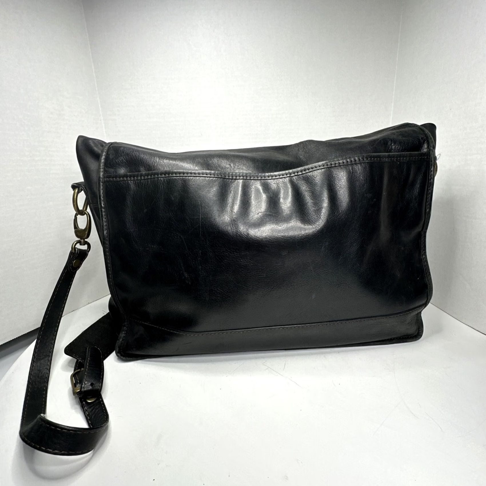 Bosca VINTAGE Bosca Leather Messenger Laptop Bag Black W/ Shoulder Strap Crossbody Size ONE SIZE - 4 Thumbnail