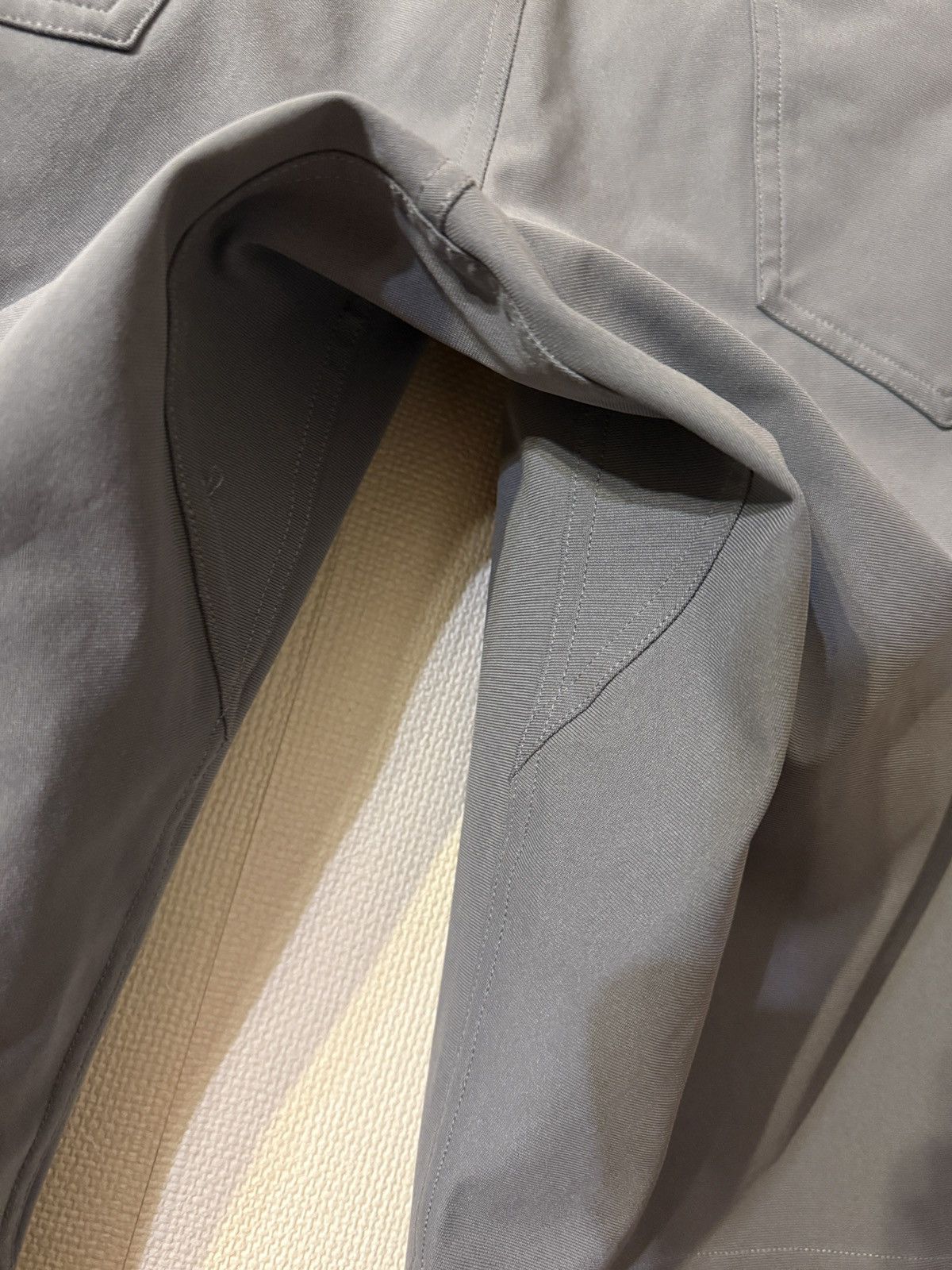 Lululemon ABC Classic-Fit 5 Pocket Pant 30L Lululemon pants size 32 Size US 32 / EU 48 - 5 Thumbnail