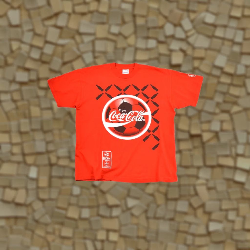Vintage Screen Stars Coca Cola England Refreshing the Fans of Euro 96 Vtg T-Shirt XL Mens Red Size US XL / EU 56 / 4 - 1 Thumbnail