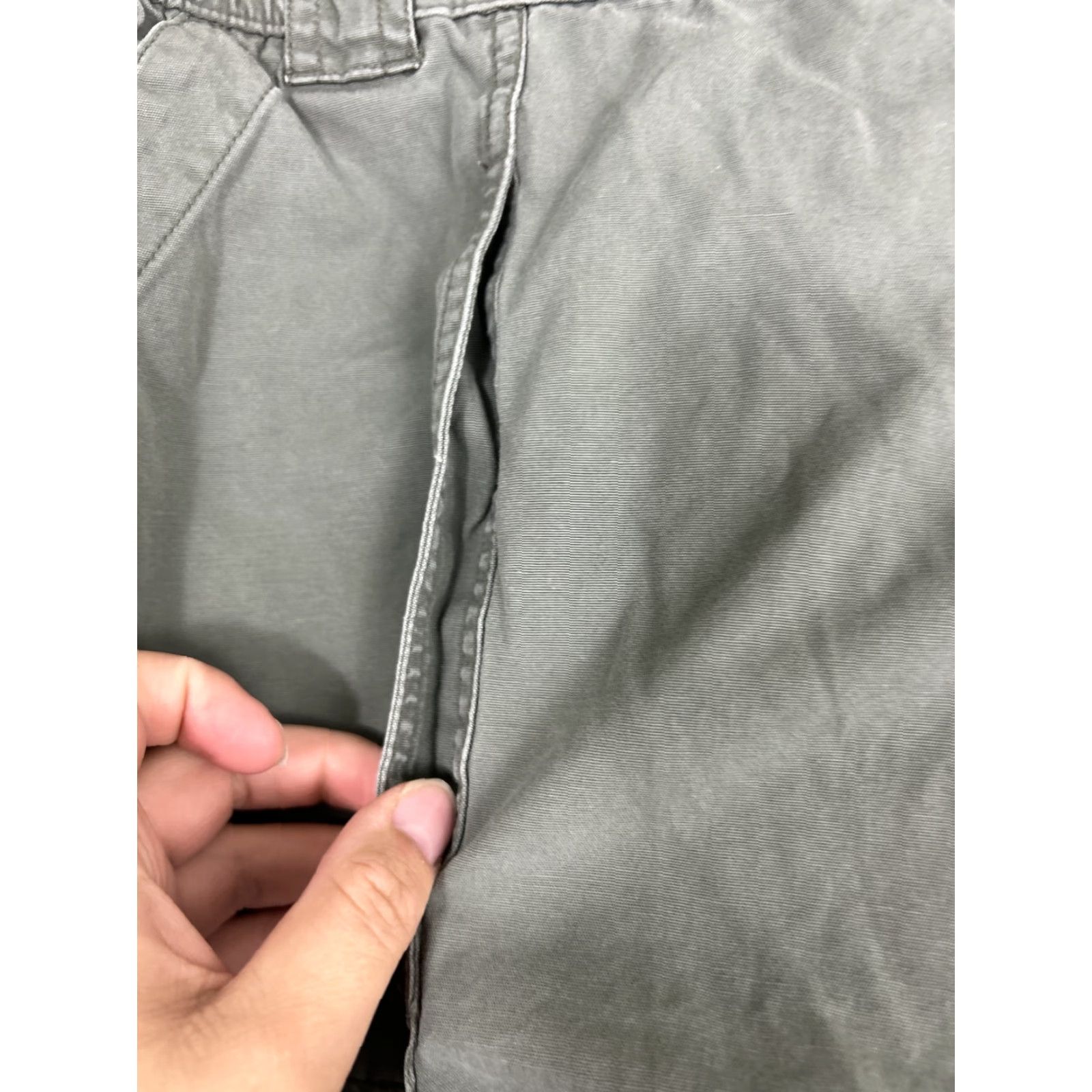 Vintage **Woolrich Light Olive Elastic Waist 38 Regular Fit Cargo Shorts** User: **Light Olive Woolrich Elastic Waist 38 Regular Fit Cargo Shorts** Size US 38 / EU 54 - 4 Thumbnail