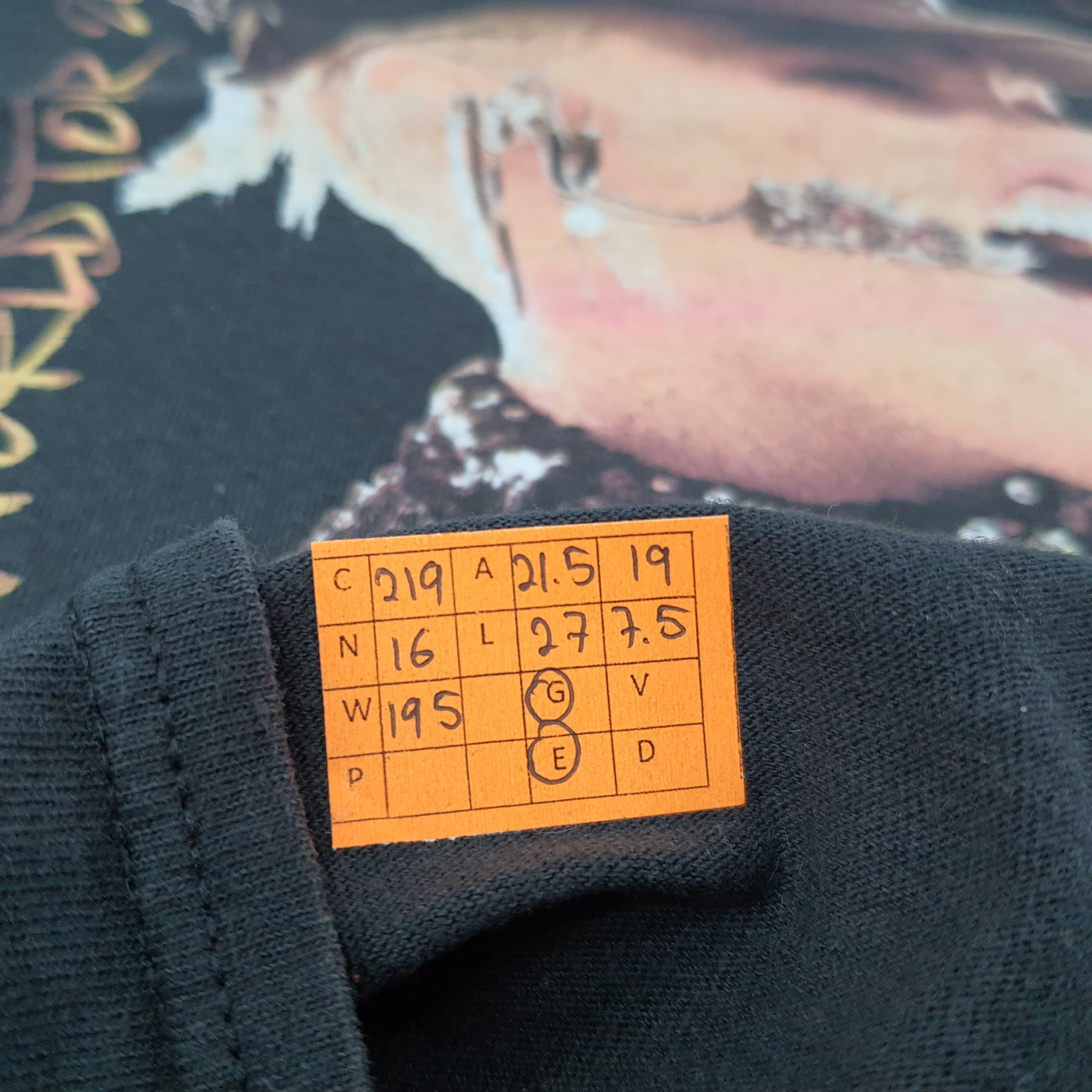 Band Tees × Vintage Vintage Pink World Tour 2019 Tshirt C219N16 Size US L / EU 52-54 / 3 - 7 Thumbnail