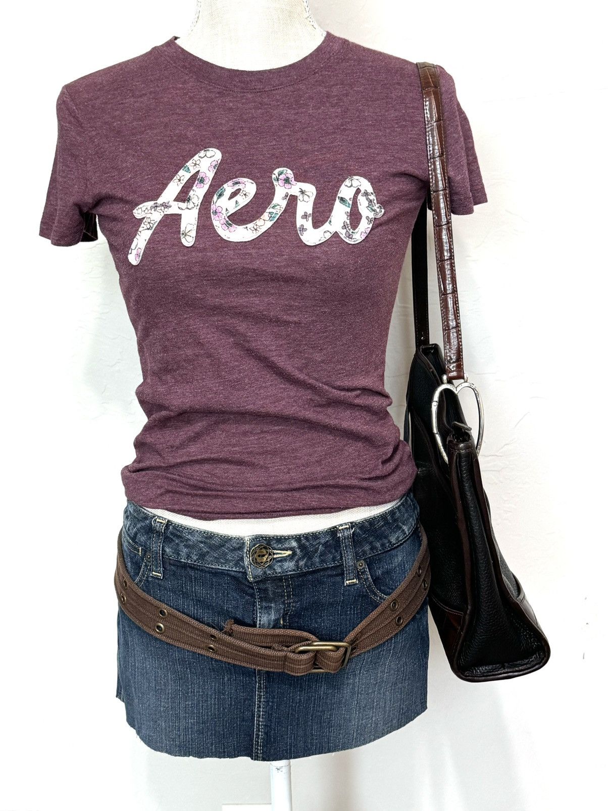 Aeropostale Aeropostale Y2K Crew Neck Tee Purple Women’s Top Size Small Size S / US 4 / IT 40 - 2 Thumbnail