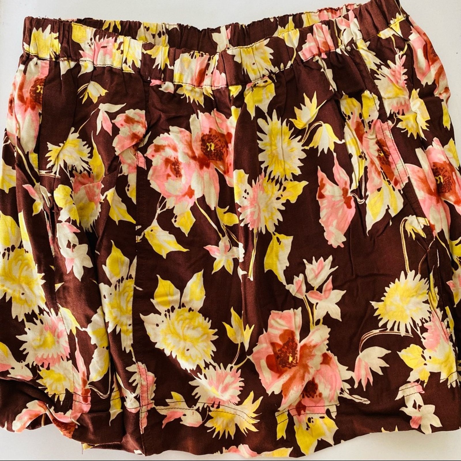 Vintage VINTAGE Y2K Brown Pink Floral Mini Skirt High Or Low Rise Size 30" / US 8 / IT 44 - 9 Thumbnail