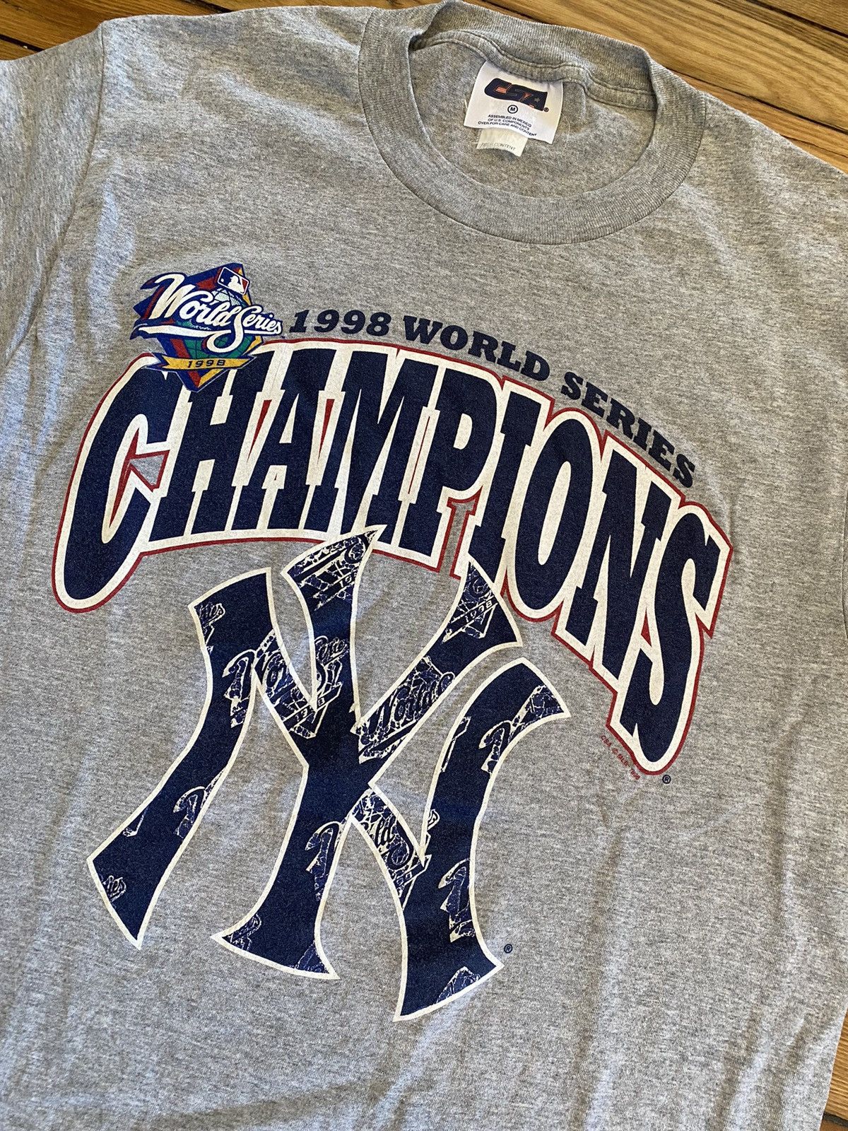 1998 🌎 World Series Yankees Tshirt M