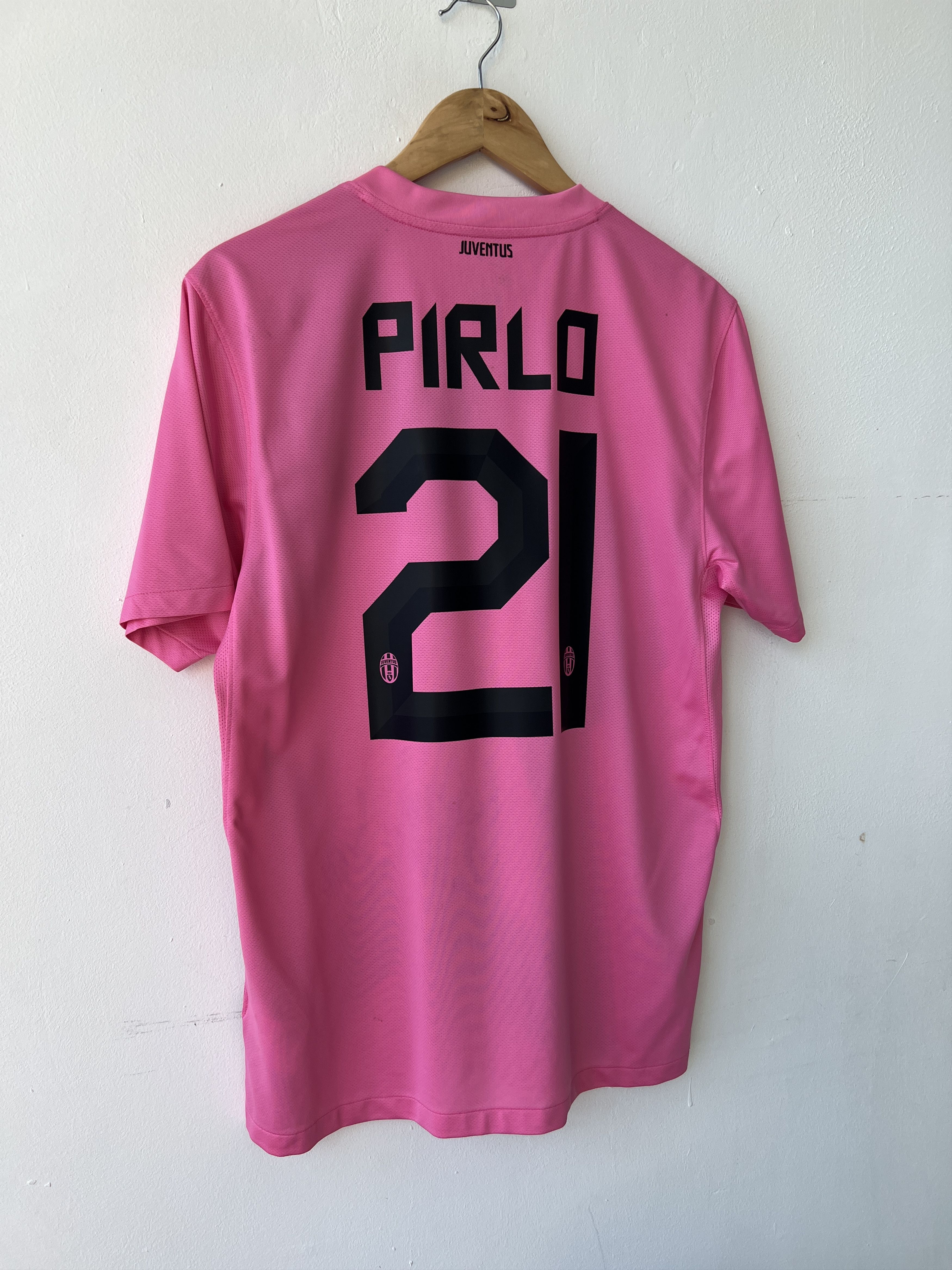 Nike (M) Juventus 2011-13 Away Kit Pirlo #21 Size US M / EU 48-50 / 2 - 10 Thumbnail
